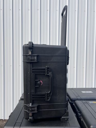 Pelican Case 1620 Hard Case With Foam Black Hard Rolling Travel Case - Picture 6 of 12