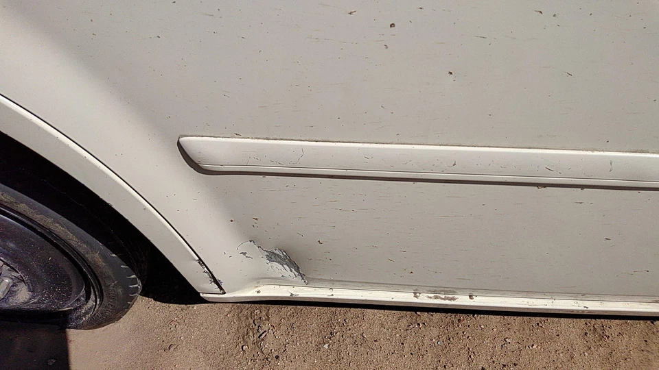 Chrysler 300 2005-07 pasajero moldura trasera derecha desde puerta OEM trasero blanco Pwg Foto 3 de 4