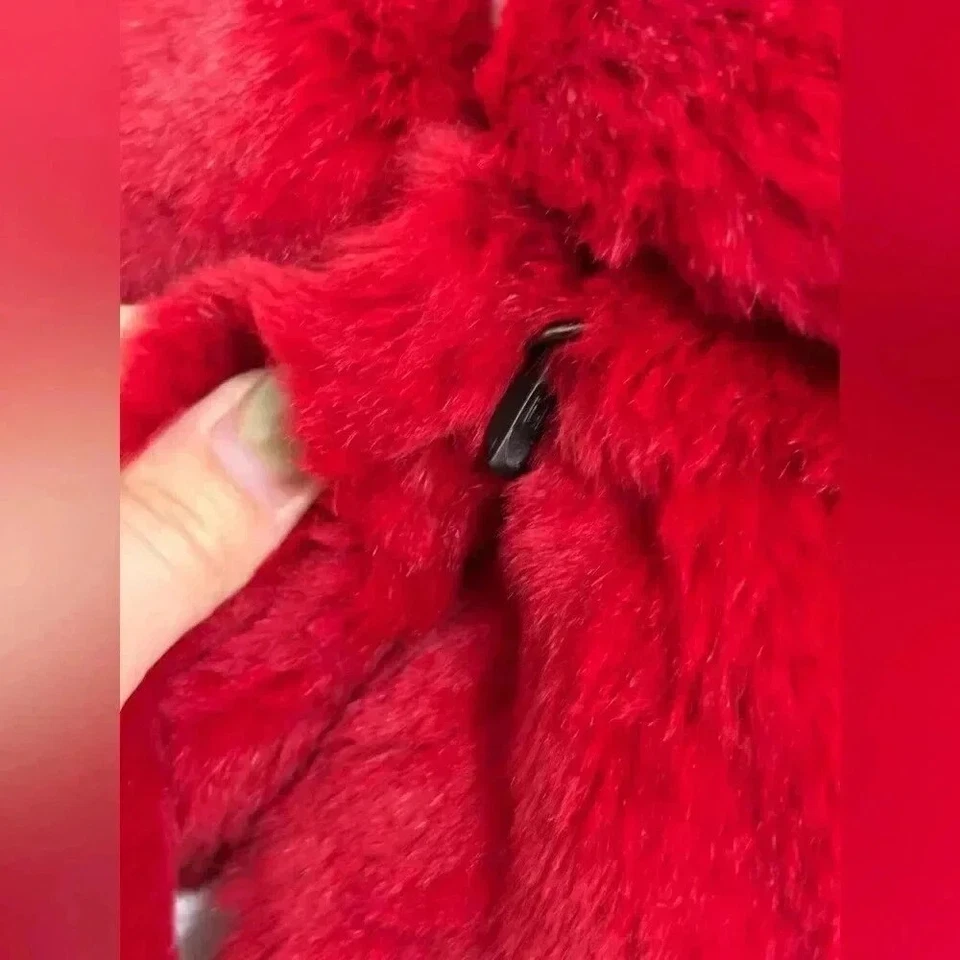 Abrigo rojo de piel de conejo español Bernardo talla mediana Foto 3 de 4