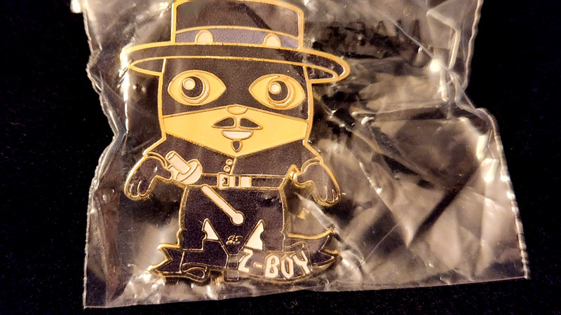 2025 "Z-BOY" AIBF Special shape hot air balloon pin