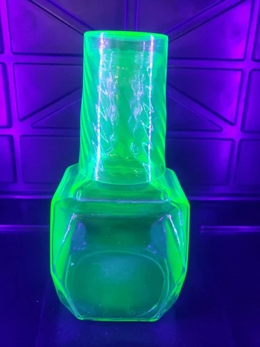 #5045 Vntg. Green Uranium Glass, Bedside Water Decanter With Glass ! 8.5" Tall