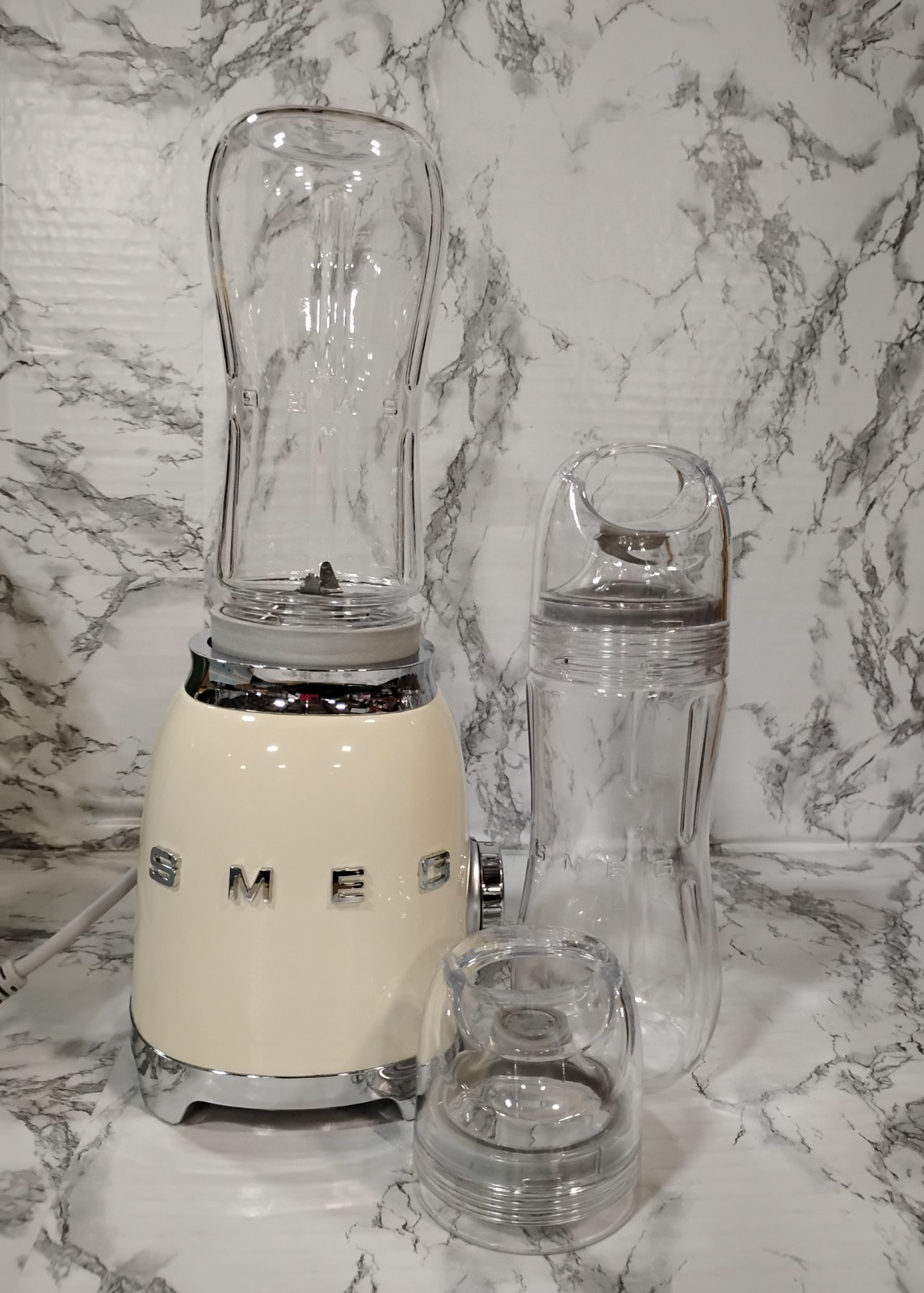 50'S Retro Style Personal Blender with Backlit Knob and Two 600 ML BPA Free Bott