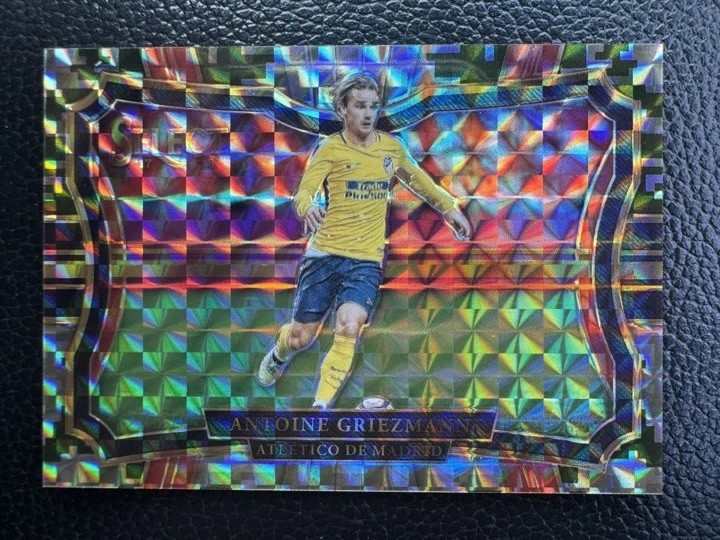 2017-18 Panini Select - Field Level Antoine Griezmann #294 Camo Prizm /20