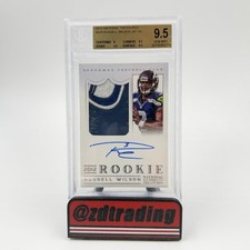 2012 National Treasures Russell Wilson #325 Rookie Auto Logo Patch BGS 9.5