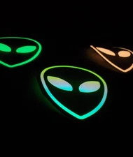 Glow In The Dark Vinyl Decals Alien Head Outline Medium Size Lit Studios New