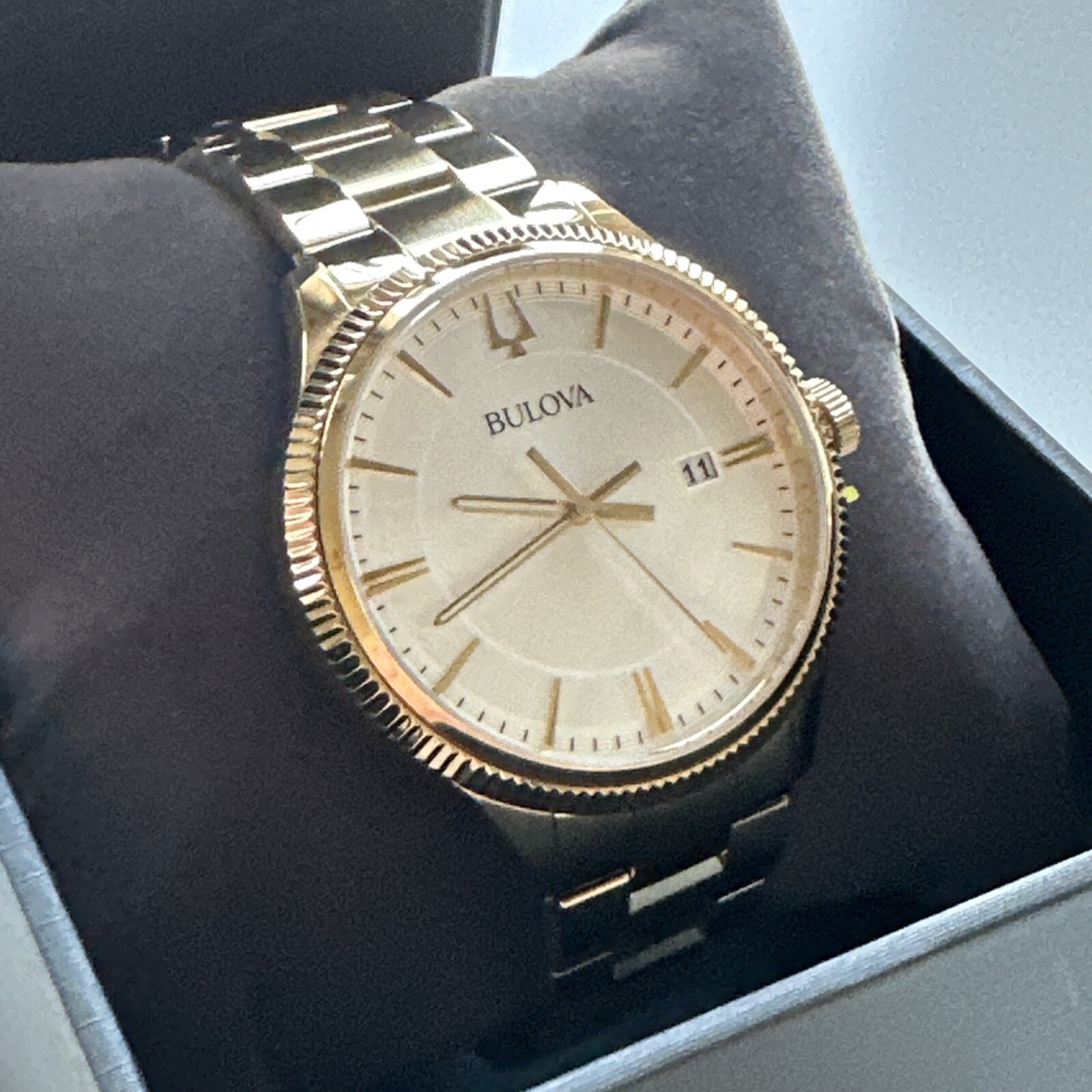 Bulova Mens Gold Tone Stainless Steel Bracelet Watch 97b227 image 6