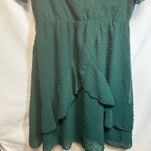 Vestido BTFBM Talla Mediana Verde Kelly Oscuro Punto Suizo En Niveles Volantes Falda Envolvente Top - Imagen 4 de 13