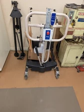 Invacare Reliant RPS350 Sit To Stand Lift