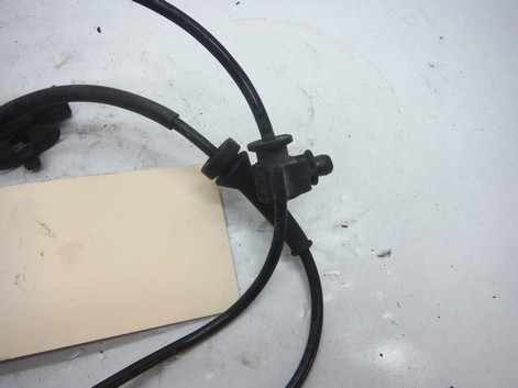 2015 FIAT 500 POP 2DR A/T PASSENGER FRONT WHEEL SPEED SENSOR OEM - Imagen 4 de 9