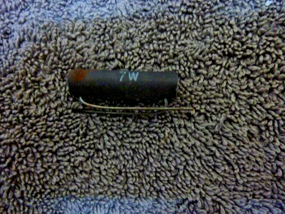 New Old Stock Power Resistor Vishay Ceramic wire-wound 1.8K Ohm 7W 10 %. - Image 1 of 4