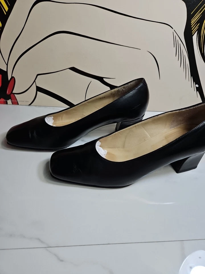 Rangoni Firenze Black Leather 2.5" Heels Pump Slip-On Shoes 5.5B Made In Italy - Image 4 of 4