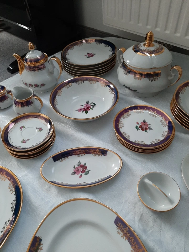 Karlsbader Porzellan Essservice, Kaffeeservice 33 Teile, ca 40 jahre alt - Bild 3 von 4