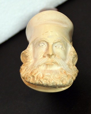 Vintage MEERSCHAUM PIPE bearded Sultan with tassel in hat - nice patina