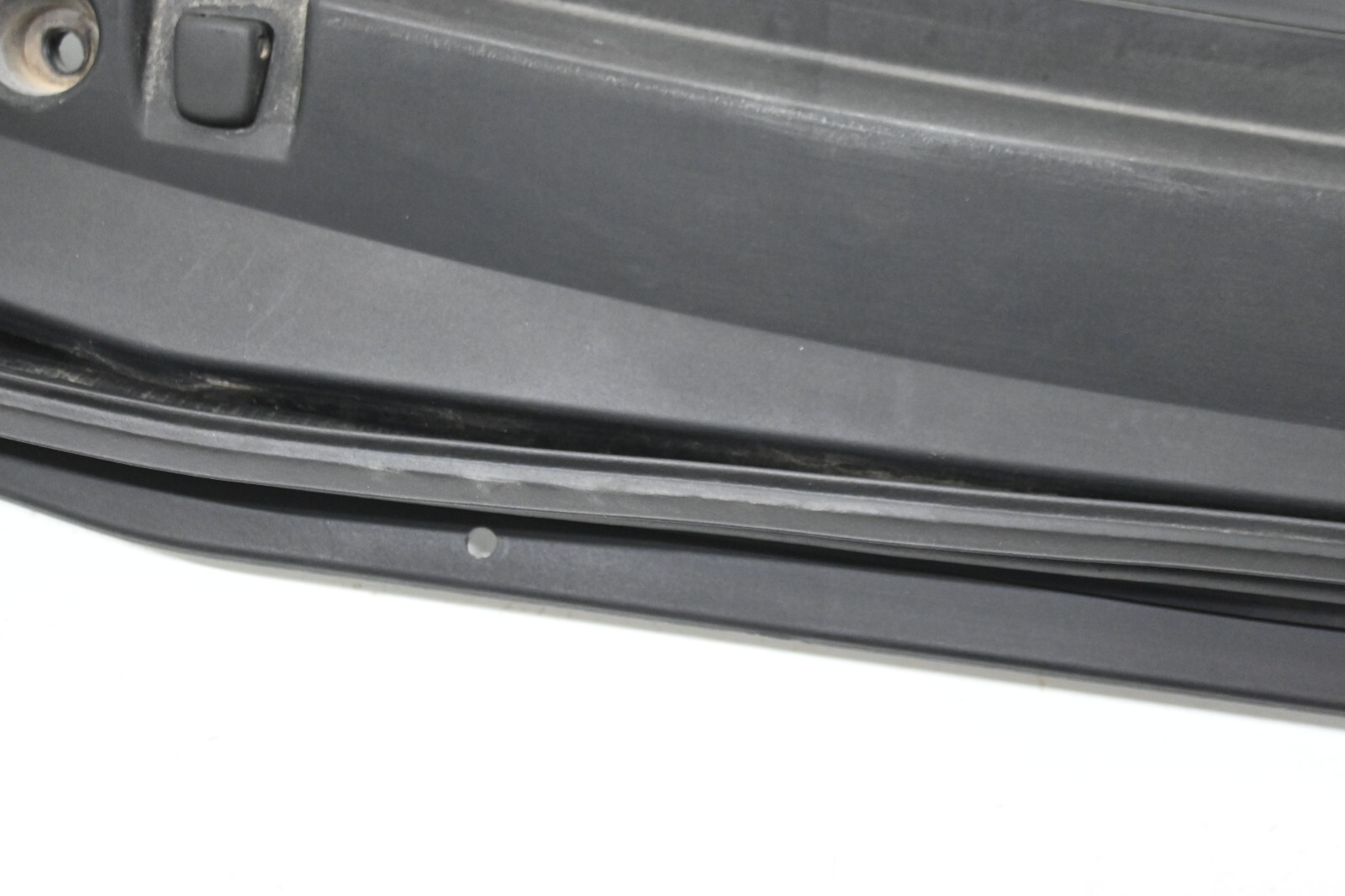 ⭐ 03-12 Maserati Quattroporte Front Windshield Wiper Cowl Panel Trim 31k Oem