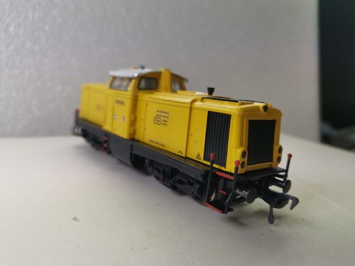 Locomotiva diesel Fleischmann H0 4229 V100 livrea Armafer. Analogica. Come Nuova - Foto 6 di 6