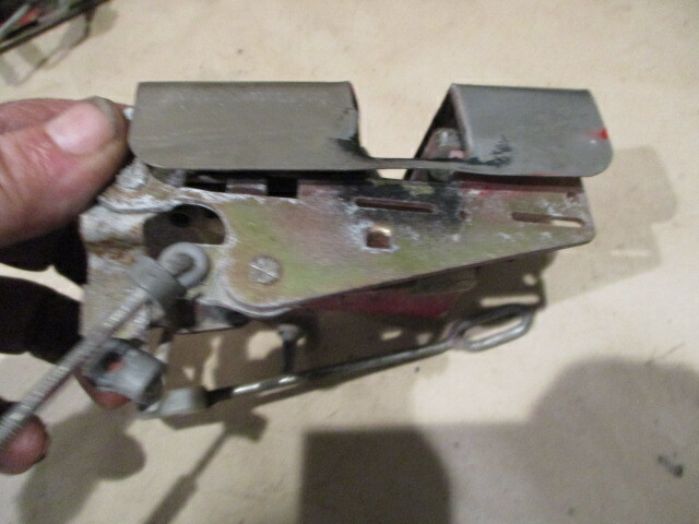 Ferrari Mondial 3.0 QV (1984), Mondial 8 (1981) LH Door Lock. Part# 60634400