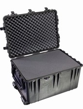 Pelican 1660 Case with Foam Black