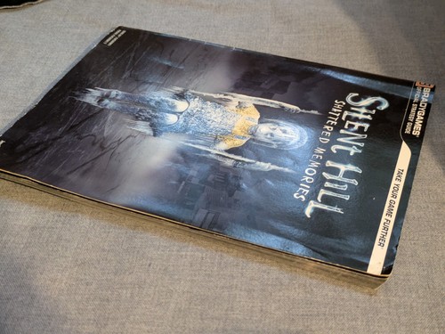 Silent Hill Shattered Memories BradyGames Official Strategy Guide Wii PSP PS2 - Picture 7 of 9