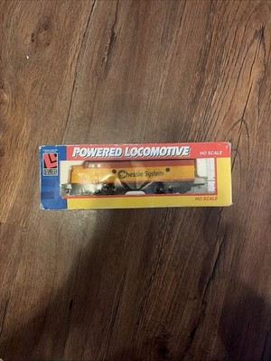 Life Like Trains Chessie System #4472 Ho Scale Powered Locomotive 8685