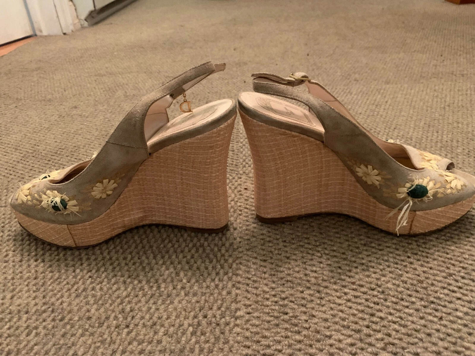 Christian Dior compensé daim beige/marron décor floral taille 38 1/2