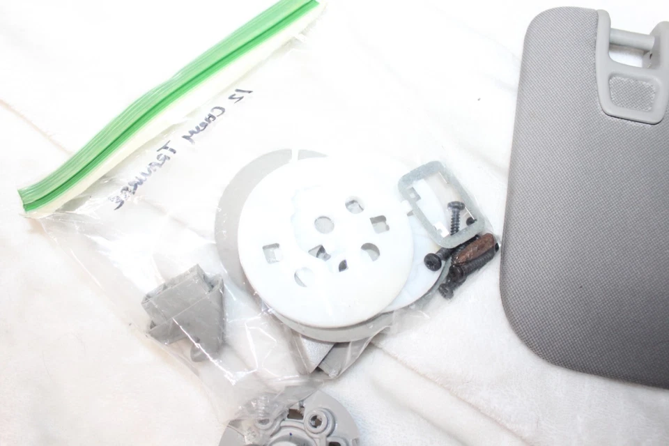 07-17 Chevy TRAVERSE Gmc ACADIA ENCLAVE para-sol com clipes de para-sol LUZES cinza - Imagem 4 de 4