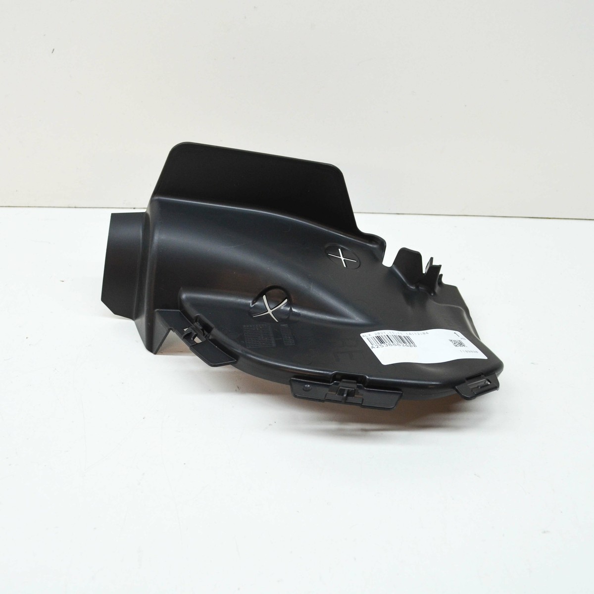 ADRER NEW MB GLC X253 FRONT RIGHT RADIATOR SUPPORT AIR DEFLECTOR