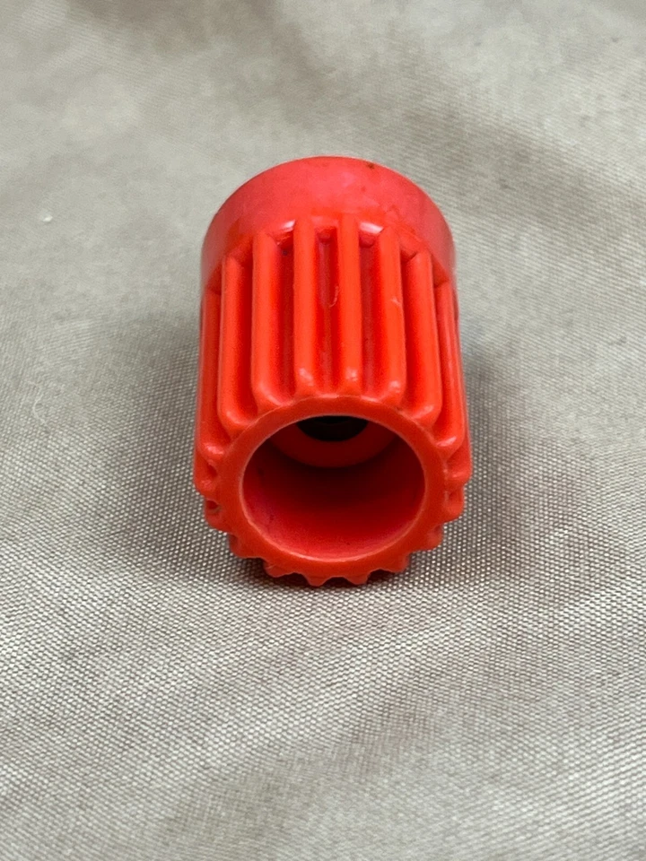 Moulinex La Machine Model 354 Food Processor Part Red Locking Nut Replacement Pc - Image 3 of 4
