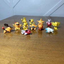 Lot of 12 Assorted Pokemon Tiny Micro 1” Mini Figures Staryu Pignite Figurines