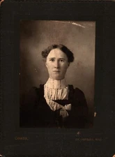 Cabinet Card Photo Victorian Woman High Collar Combs Photo. Evansville WI  EF4