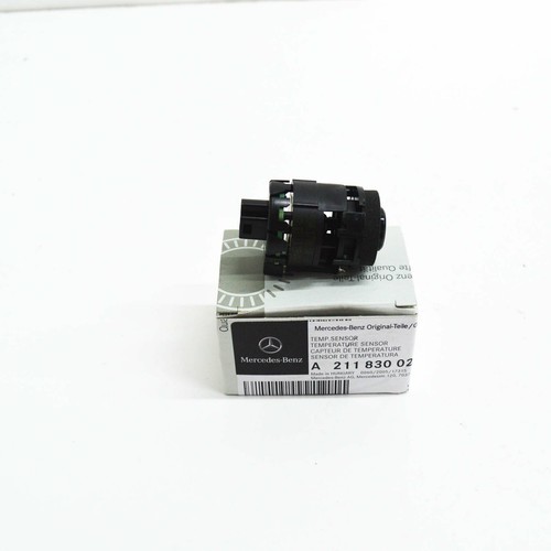OEM MERCEDES-BENZ C W204 SENSORE TEMPERATURA ARIA ABITACOLO A2118300272 originale - Foto 1 di 11
