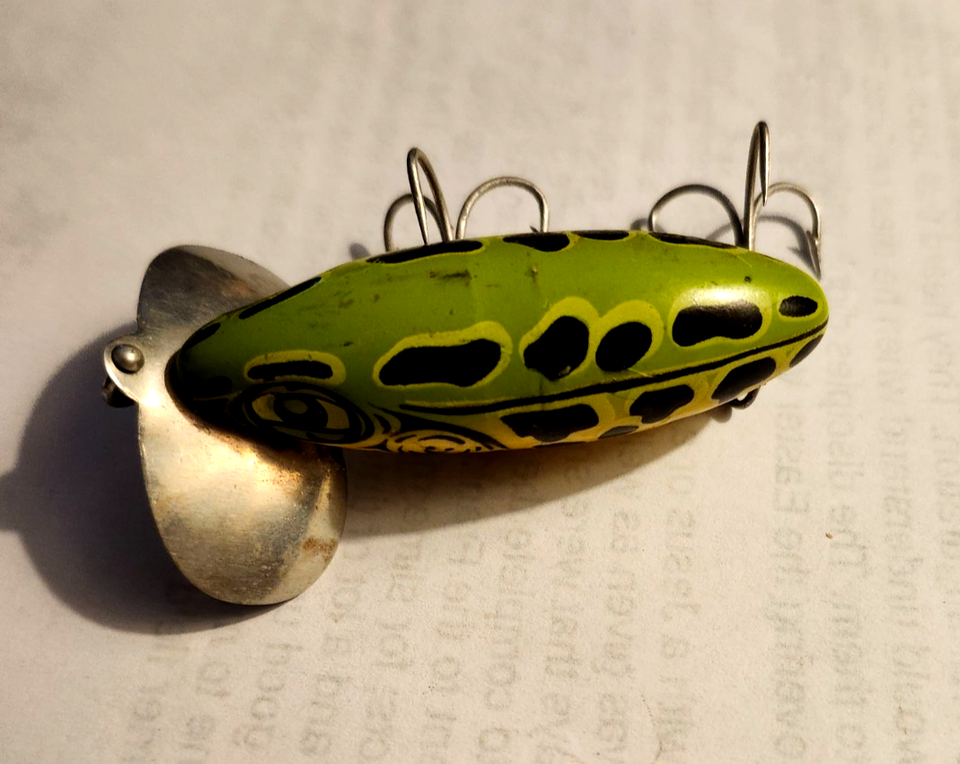 Vintage Arbogast Jitterbug Fishing Lure, Green, Yellow & Black | eBay
