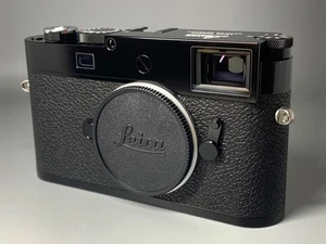 Leica M11 Glossy Black Digital Rangefinder Camera Body 60MP Full Frame H0922