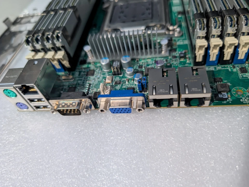 SuperMicro X9SRI-F Serveur Kit Paquet Carte Mère À 256 GB RAM X79 LGA2011 Ipmi - Photo 4/4