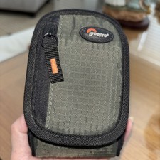 LOWEPRO Black Ridge 30 Digital Camera Bag / Pouch With 2 Compartments Belt Loop