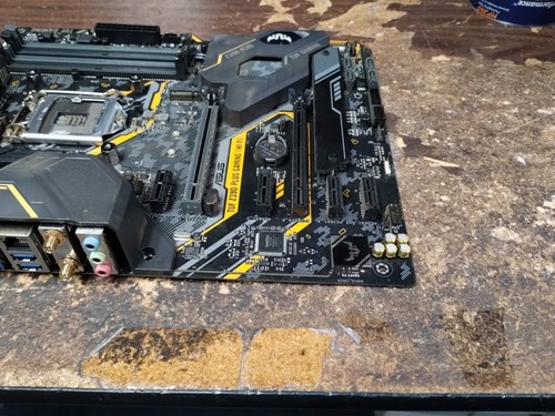 asus tuf z390-plus gaming wi-fi For Parts - Afbeelding 6 van 9