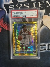 AARON WIGGINS 2021-22 PANINI DONRUSS OPTIC #191 GOLD PULSAR PRIZM  RC /10 PSA 8