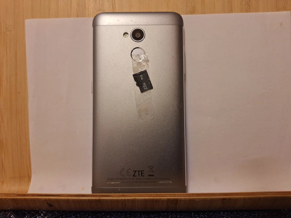 Handy ZTE BLADE V7 lite grau ohne Simlock Smartphone - Bild 2 von 4