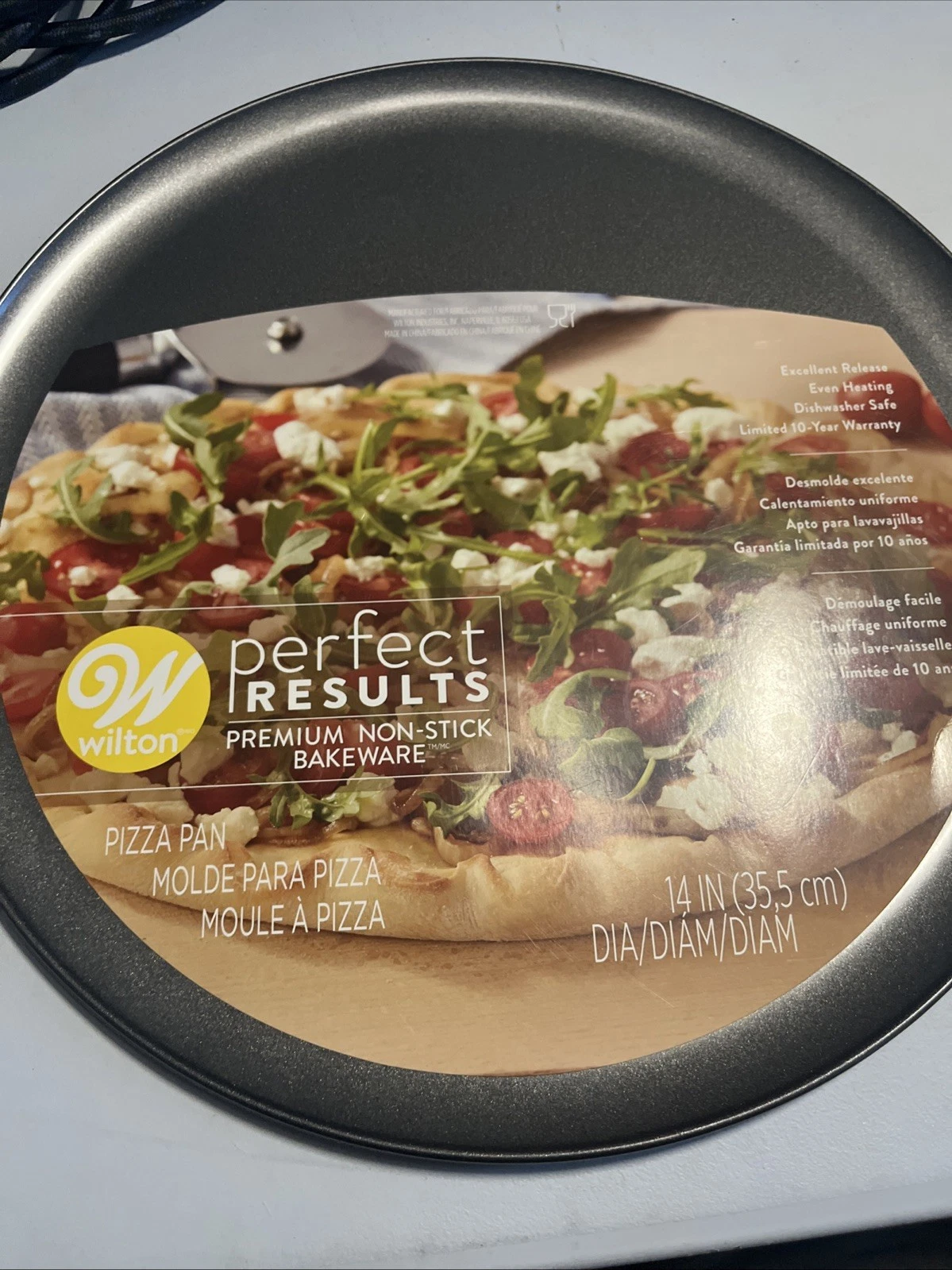 Wilton Perfect Results 14-Inch Non-Stick Pizza Pan, Dishwasher & Oven Safe
Opens in a new window or