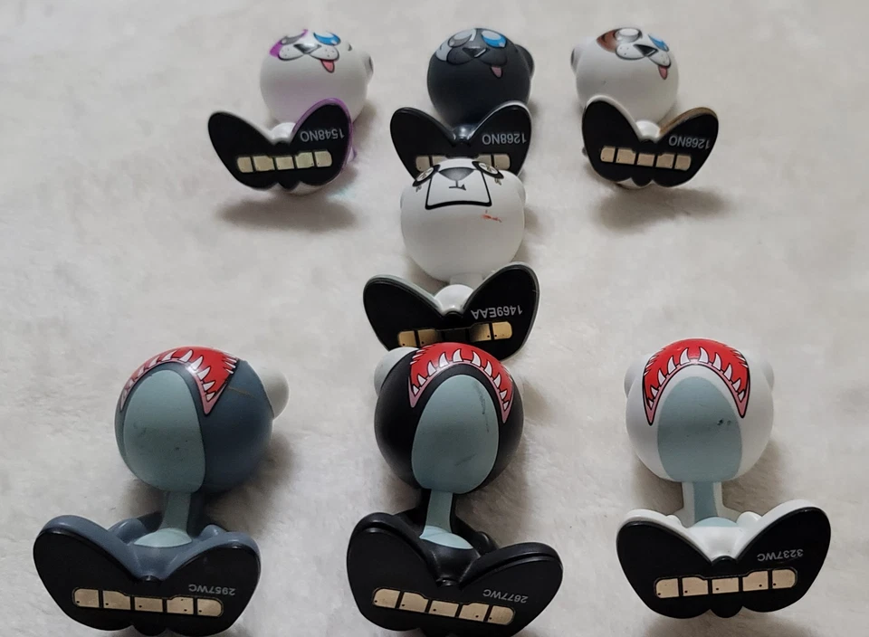 UB Funkeys Three Waggs - Very Rare Color and others - Lot of 7 - Image 2 of 4