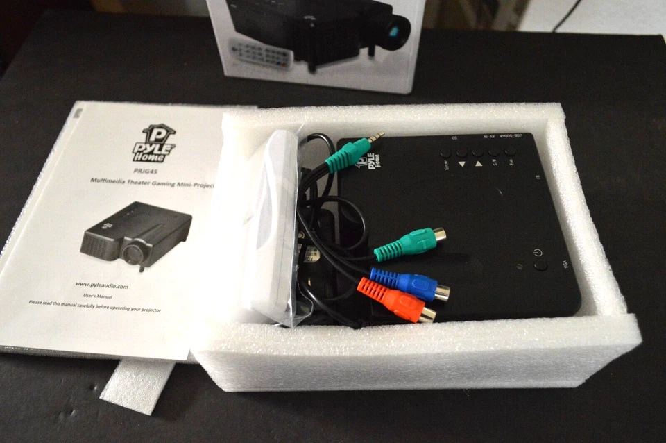 Pyle Home PRJG45 Multimedia Mini Projector Open Box Tested - Image 3 of 4