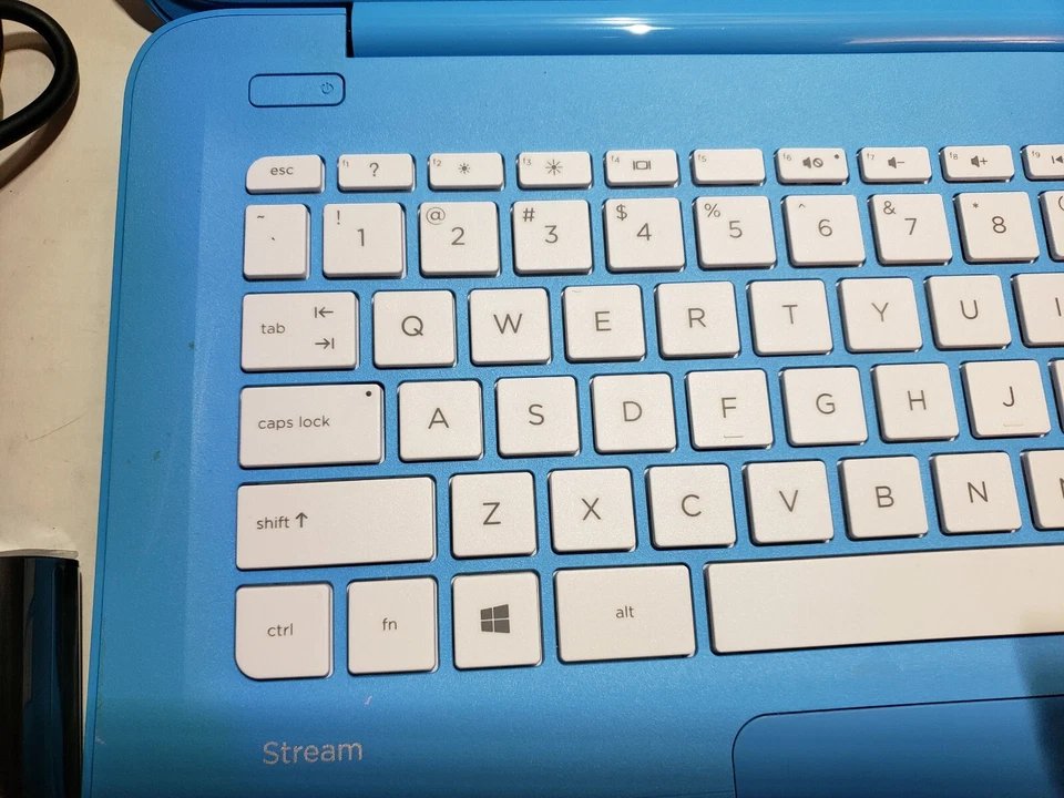 HP Stream 14-cb011wm Blue HDMI 14" HD Display Built-in Webcam Laptop - Image 3 of 4