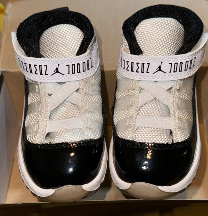 concord 11 youth size 6