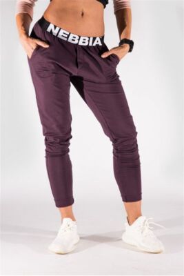 (23) NEBBIA Boyfriend Sporthose 655 Damen Jogginghose Burgundy Gr. M Fitness