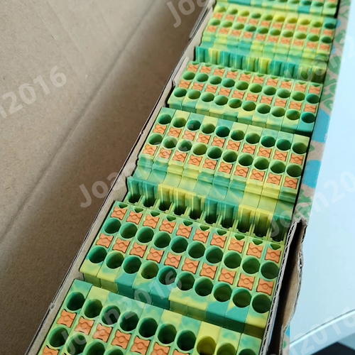 50PCS/New In Box PHOENIX CONTACT PT 2,5-QUATTRO-PE 3209594 Ground Terminal - Picture 2 of 3