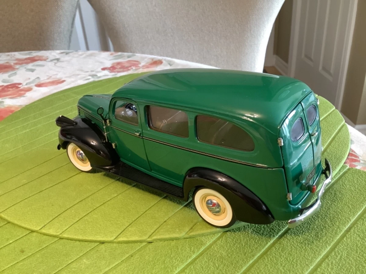 Franklin Mint 1946 Chevrolet Suburban Carryall 1:24 | eBay