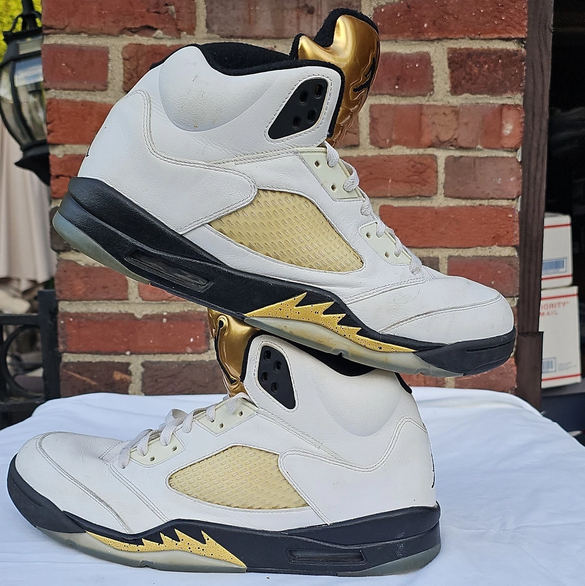 Jordan 5 Retro PE Oregon Ducks Olympic Gold for Sale