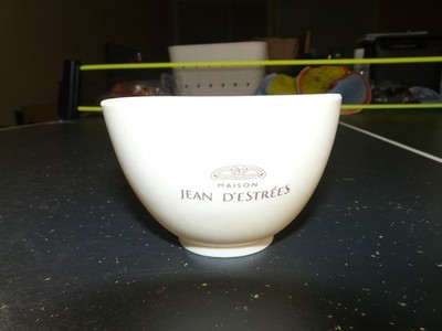 Maison Jean D'Estrées 4.25'' / 11cm Round Silicone Measuring Cup / Bowl