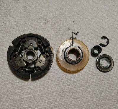 #ad OEM Genuine Stihl 025 Clutch Oil Pump Worm Gear Bearing Washer Clip $17.50