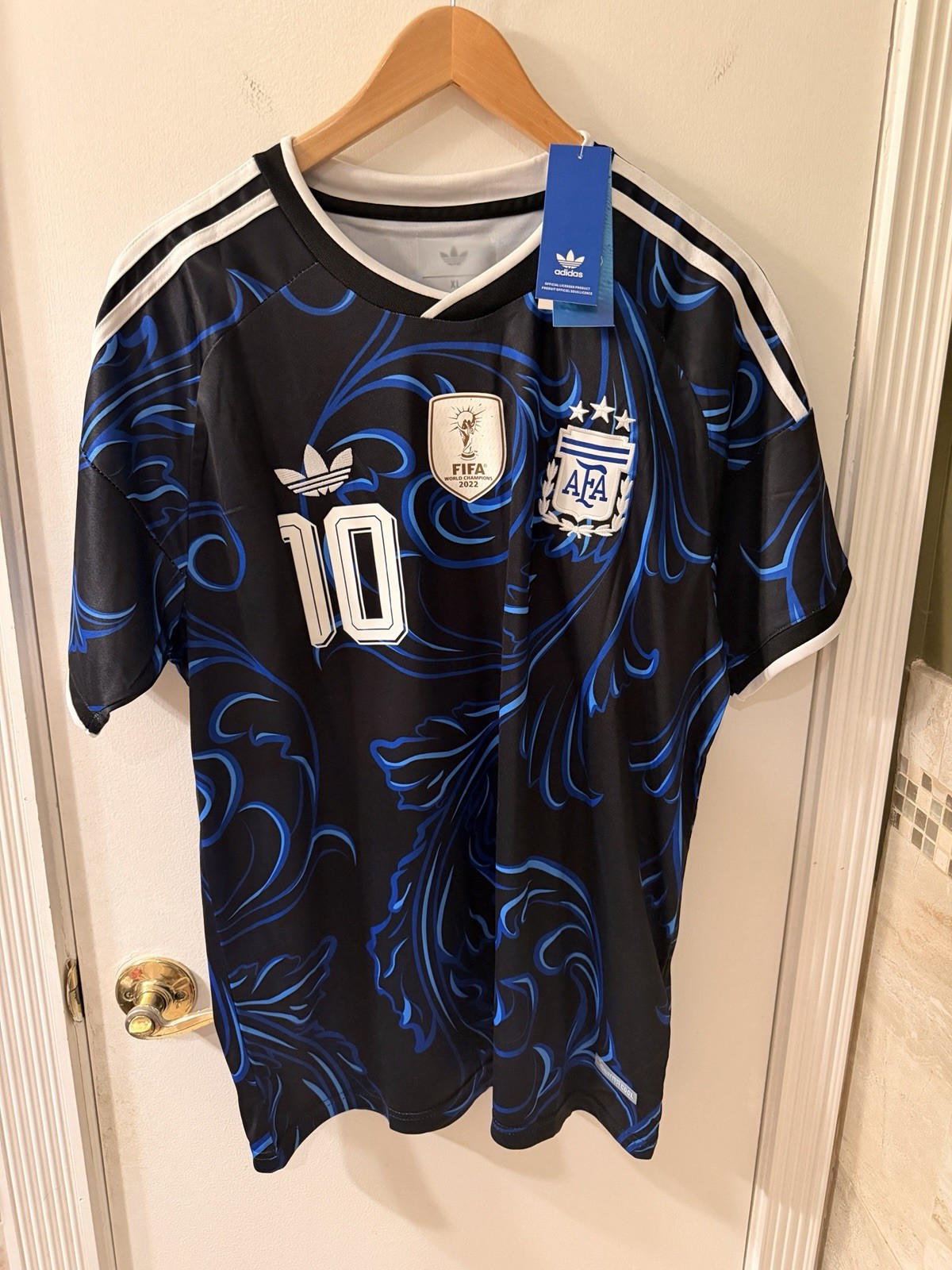 JUST RELEASED Messi Argentina Away World Cup Jersey 2026 2XL With Tag