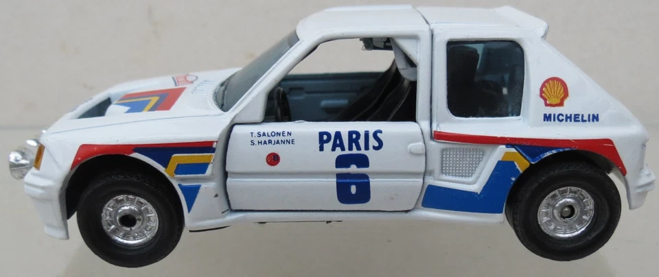 Corgi Peugeot 205 Turbo 16 - Bild 2 von 4